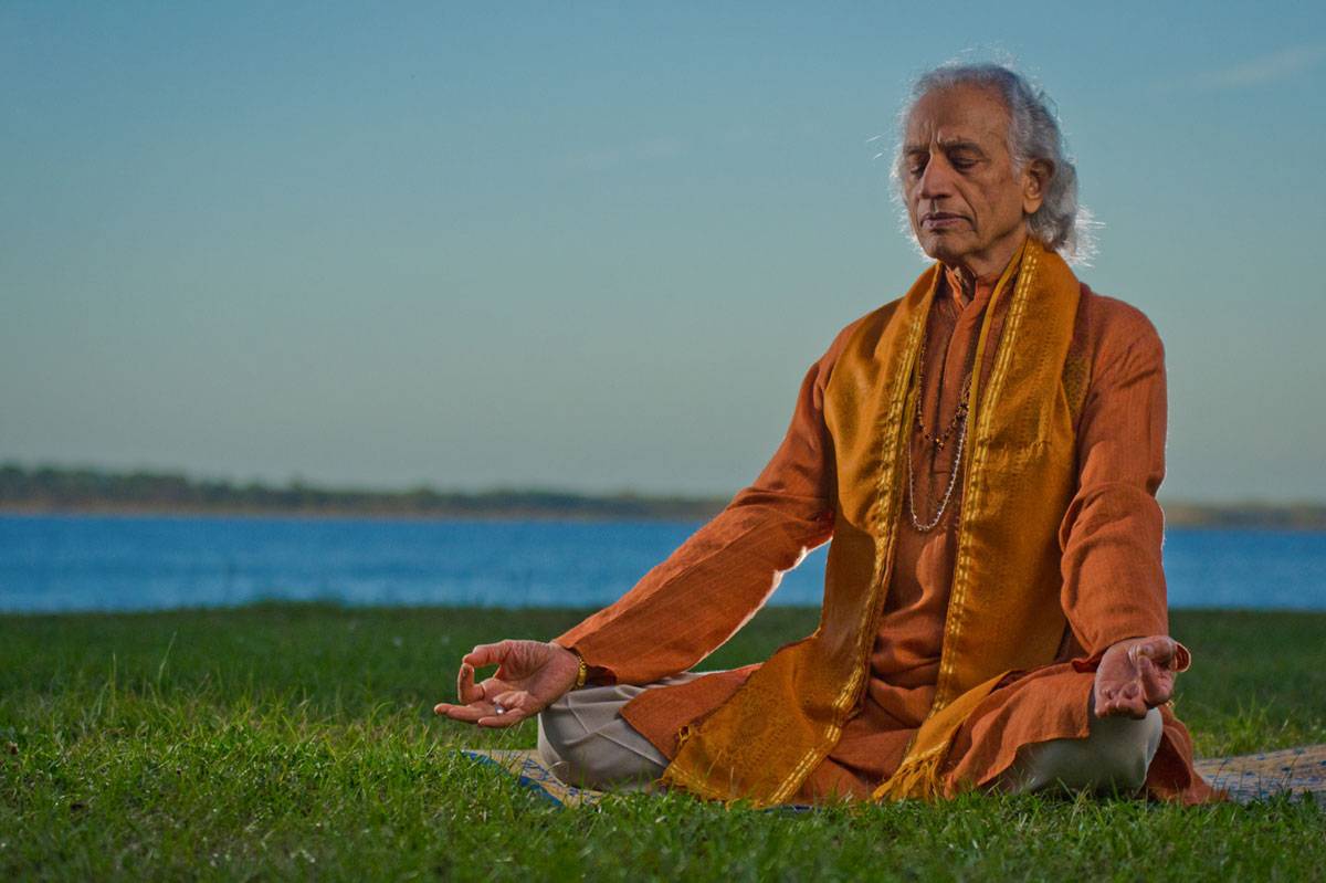 Yogi Amrit Desai on Lake Kerr